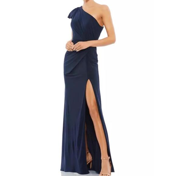 $348 Ieena Mac Duggal NWT Ruffled One Shoulder Draped Gown in Midnight Size 2 - Picture 9 of 9